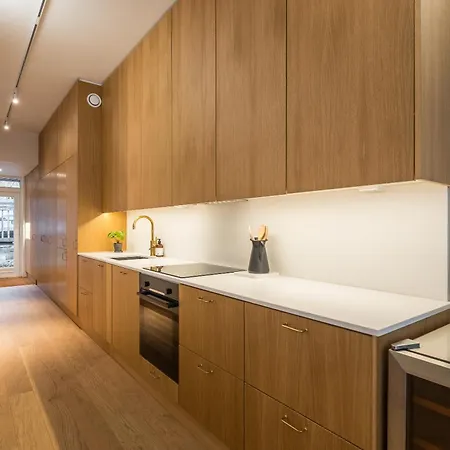 Scandinavian Design Townhouse With Private Sauna هلسنكي