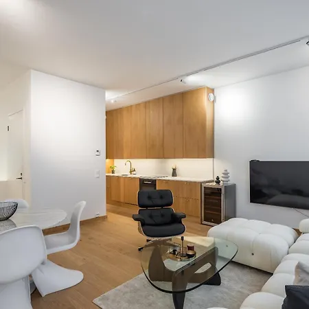 Scandinavian Design Townhouse With Private Sauna Lägenhet