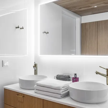 Scandinavian Design Townhouse With Private Sauna