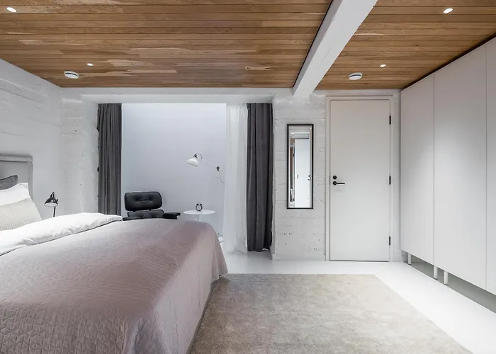 Scandinavian Design Townhouse With Private Sauna