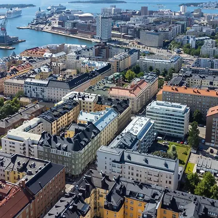 Scandinavian Design Townhouse With Private Sauna *