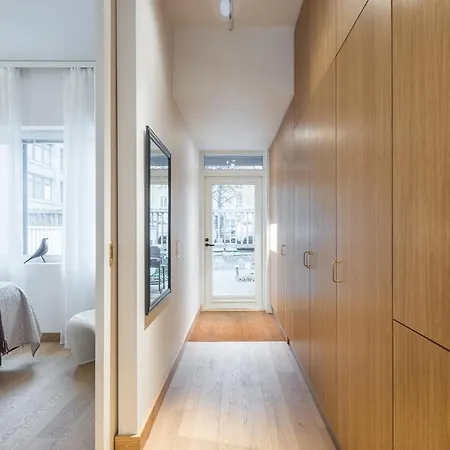 Апартаменты Scandinavian Design Townhouse With Private Sauna Хельсинки
