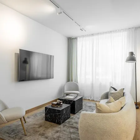Апартаменты Scandinavian Design Townhouse With Private Sauna *